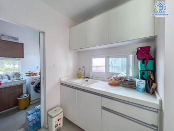 *****บ้านเดี่ยวมือสองย่านกรุงเทพฯ ม.มัณฑนาเลค วัชรพล จากแบรนด์แลนด์แอนด์เฮ้าส์ เนื้อที่กว้างขวาง 50.30 ตร.ว. ฟังก์ชัน 3 ห้องนอน 3 ห้องน้ำ ที่จอดรถ 2 คัน บ้านสวยพร้อมอยู่ บนทำเลแห่งการเดินทาง สภาพแวดล้อมเป็นเลิศ ใกล้รถไฟฟ้าสายสีเขียว "สถานีสายหยุด, สะพานใหม่" และทางด่วน "ฉลองรัช"